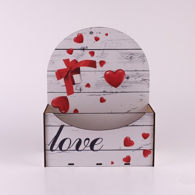 Коробка  "Love" сердечка середня