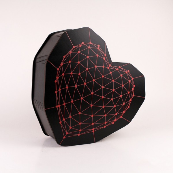 Коробка чорна "Серце 3D" червоне