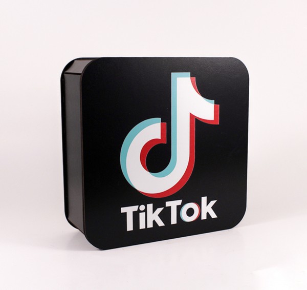 Коробка "TikTok" велика