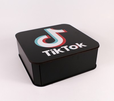 Коробка "TikTok" велика