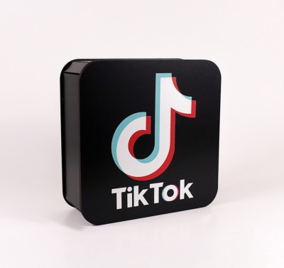 Коробка "TikTok" середня Коробка "TikTok" середня