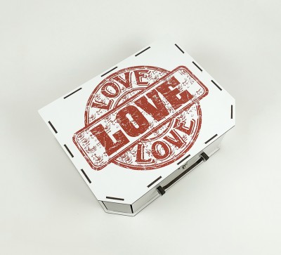 Скриня "Love"середня
