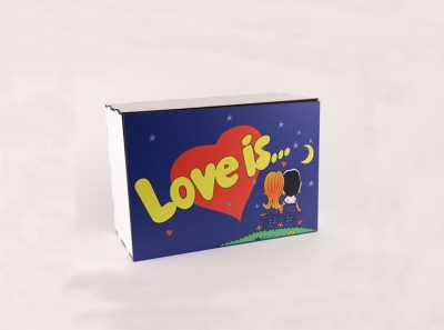 Коробка "Love is"2