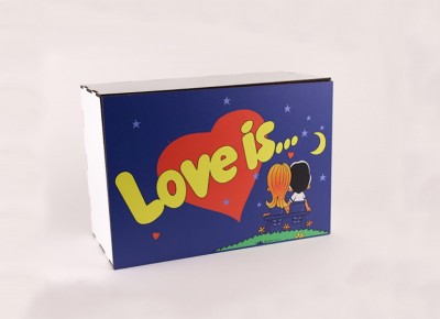 Коробка "Love is"3