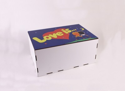 Коробка "Love is"2