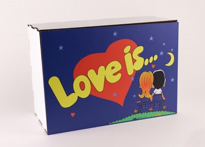 Коробка "Love is"4