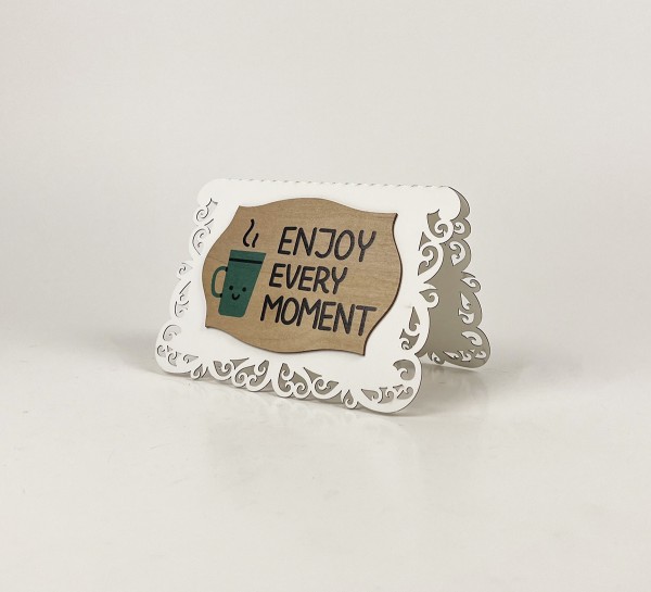 Паперова листівка з друком на дереві "Enjoy every moment" Паперова листівка з друком на дереві "Enjoy every moment"