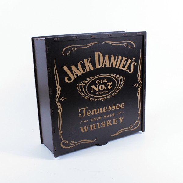Коробка квадратна на засув з гравіюванням чорна "Jack Daniel's" 4