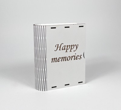 Коробка-книга з гравіюванням "Happy memories"з висувною шухлядою Коробка-книга з гравіюванням "Happy memories"з висувною шухлядою