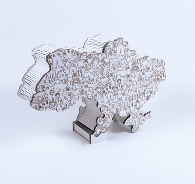 Коробочка з гравіюванням "Україна"
