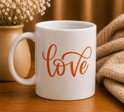 Чашка "Love" у мінімалістичному стилі