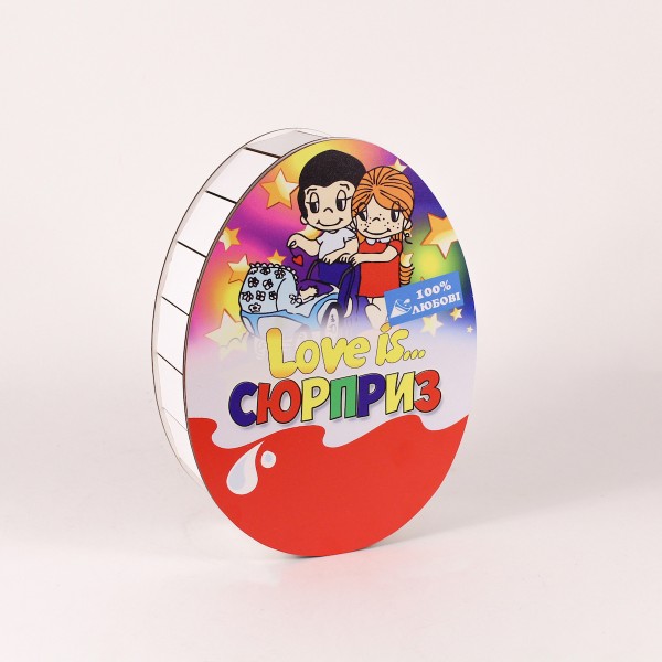Коробка "Кіндер Love is...  Створювати сім'ю" середня