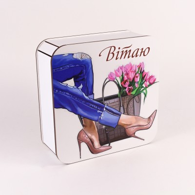 Коробка квадратна "Вітаю тюльпани"