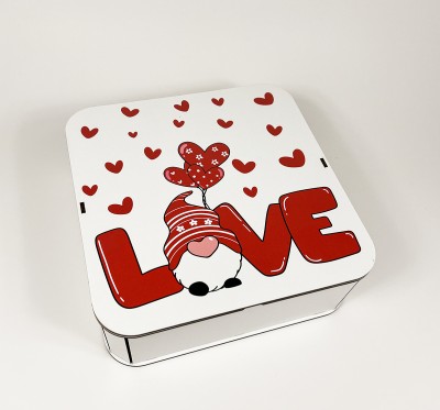 Коробка квадратна "L O V E " Коробка квадратна "L O V E "