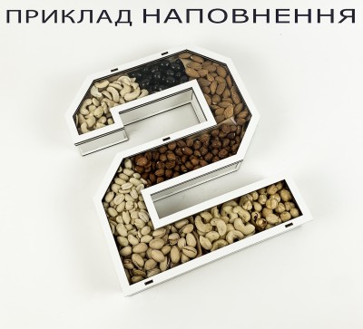 Коробка у формі цифри "2" з прозорою кришкою Коробка у формі цифри "2" з прозорою кришкою