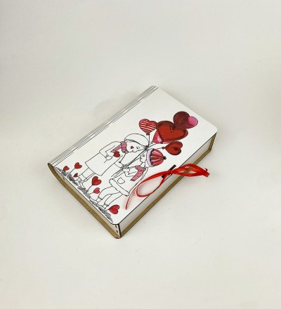 Коробка-книга "Закохана пара з кульками"