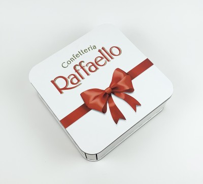 Коробка квадратна "Confetteria . Rafaello"