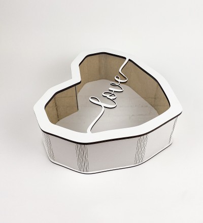 Коробка серце з прозорою кришкою "Love " велика Коробка серце з прозорою кришкою "Love " велика