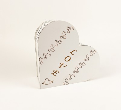 Коробка серце "Love " з гравіюванням Коробка серце "Love " з гравіюванням
