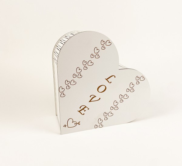 Коробка серце "Love " з гравіюванням Коробка серце "Love " з гравіюванням