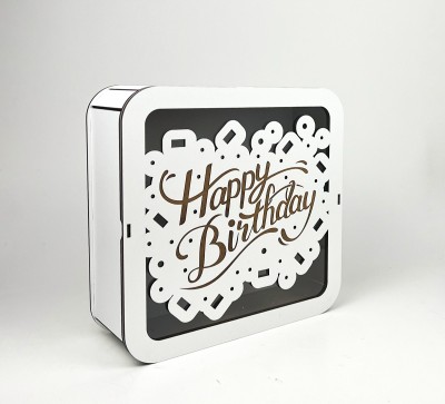 Коробка квадратна з прозорою кришкою та гравіюванням "Happy Birthday"візерунки Коробка квадратна з прозорою кришкою та гравіюванням "Happy Birthday"візерунки
